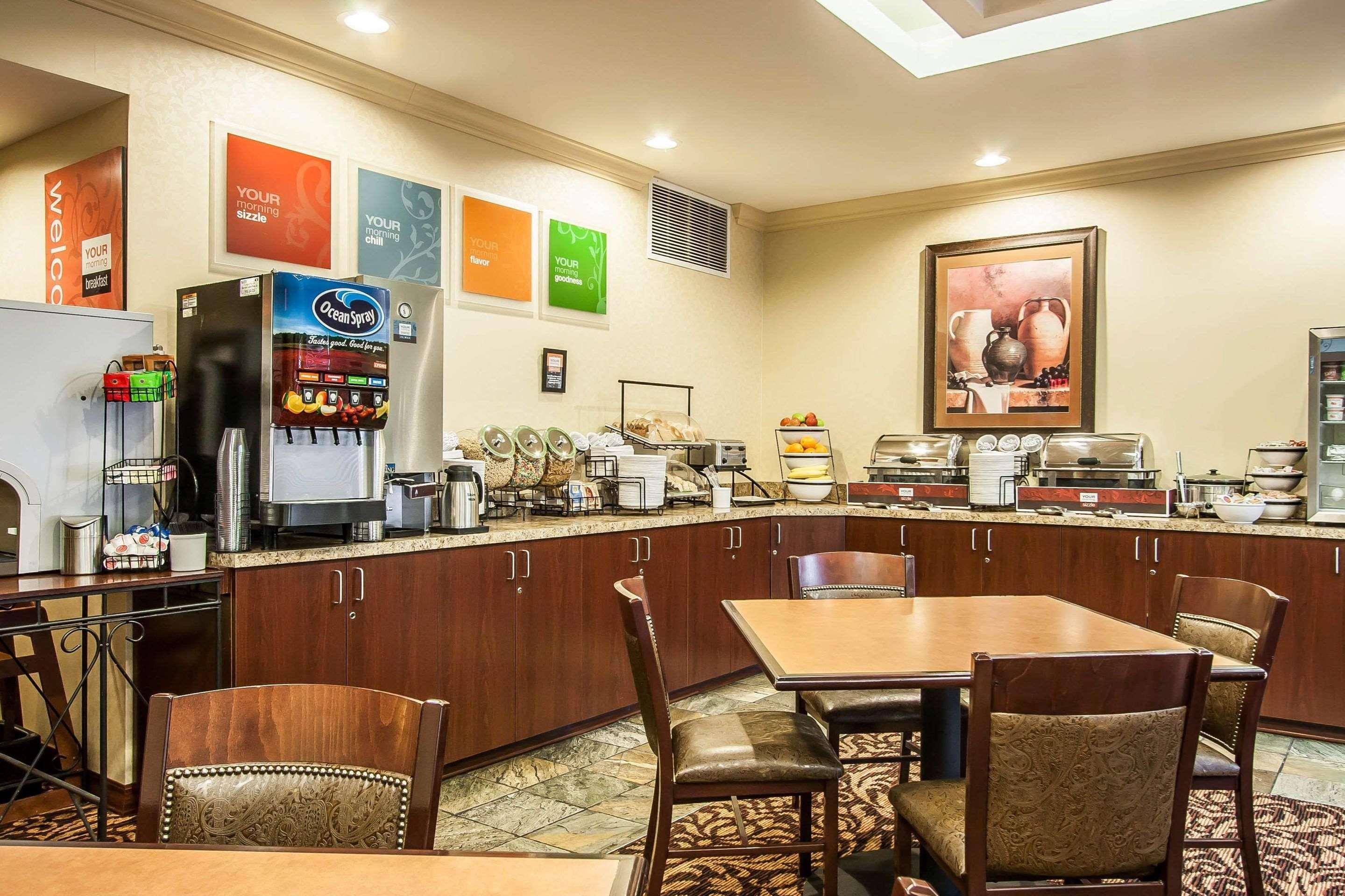 Comfort Inn & Suites Mcminnville Wine Country Exterior foto